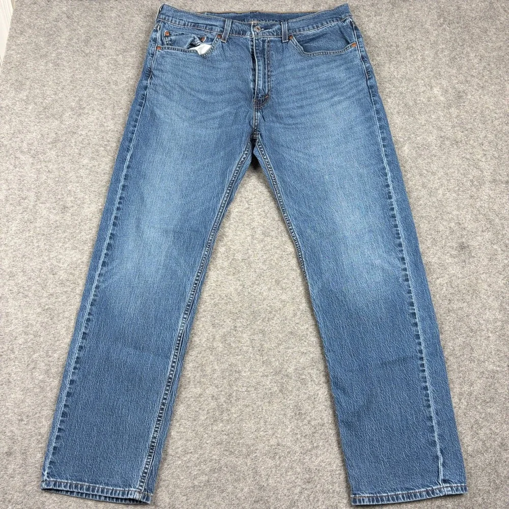 Levi's 505 Jeans Mens 36x32 Straight‎ Leg Regular Fit Medium Wash Blue Denim